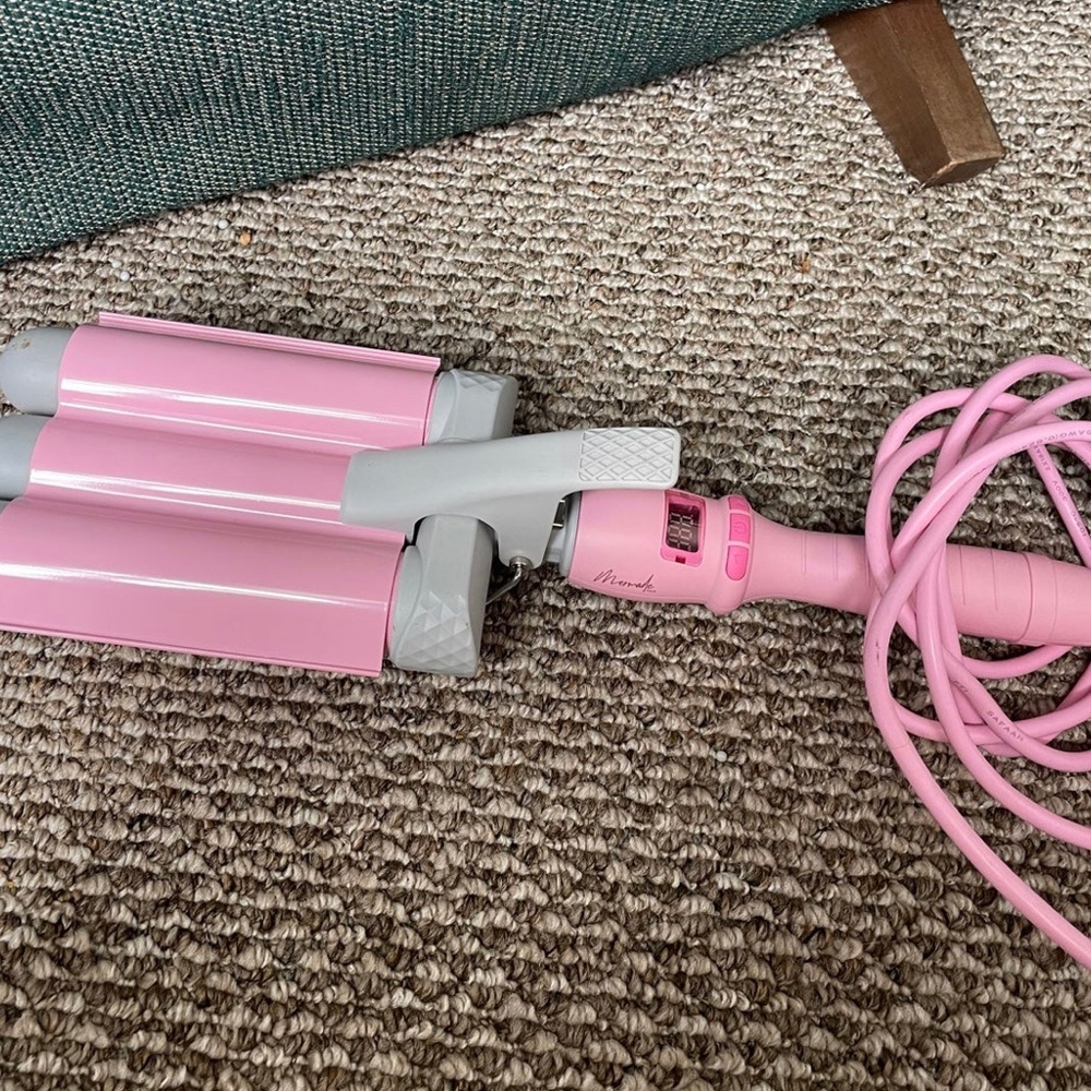 Mermade hair waver 1.25”
